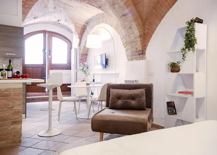 Medieval Flat With Whirlpool Bath